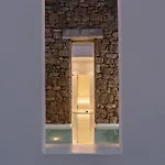 Maera Maximus Mykonos Town