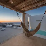 Maera Maximus * Mykonos Town